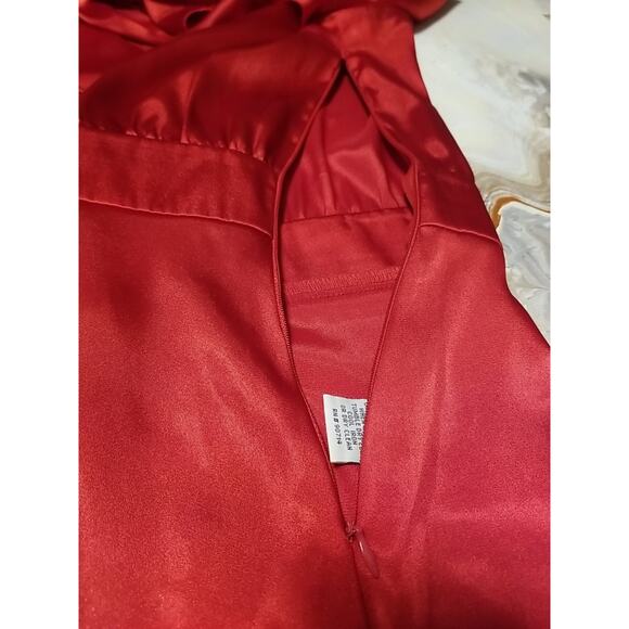 Gently Worn Womens Size L MSK Red ShinyDouble Ruffle Button Front V-Neck Blouse - Picture 4 of 5